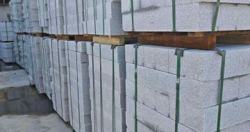 百色芝麻白路牙石，路侧石