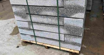 百色芙蓉白路牙石，马路牙子