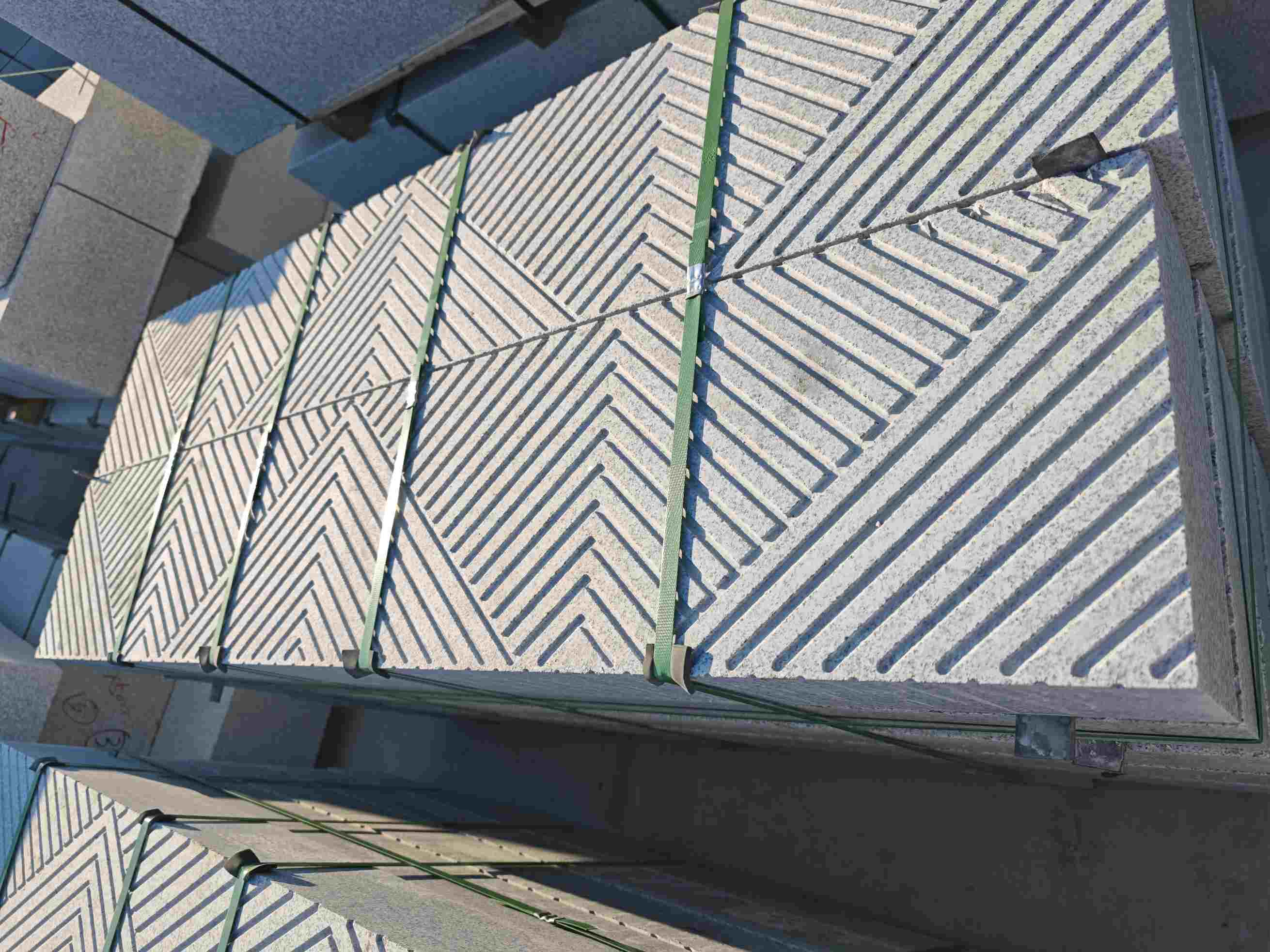 百色芝麻白石材雕刻定制