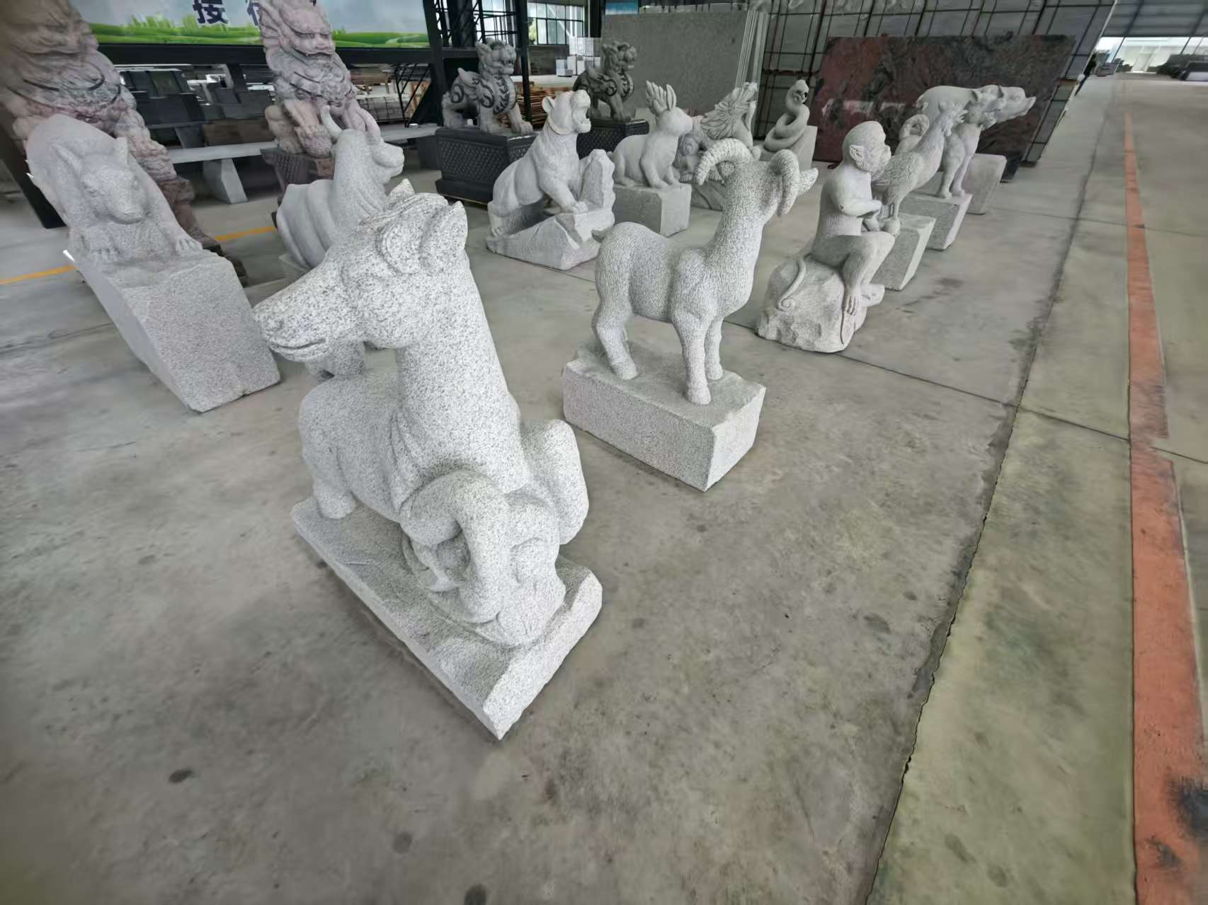 百色芝麻白雕刻 十二生肖 异形雕刻