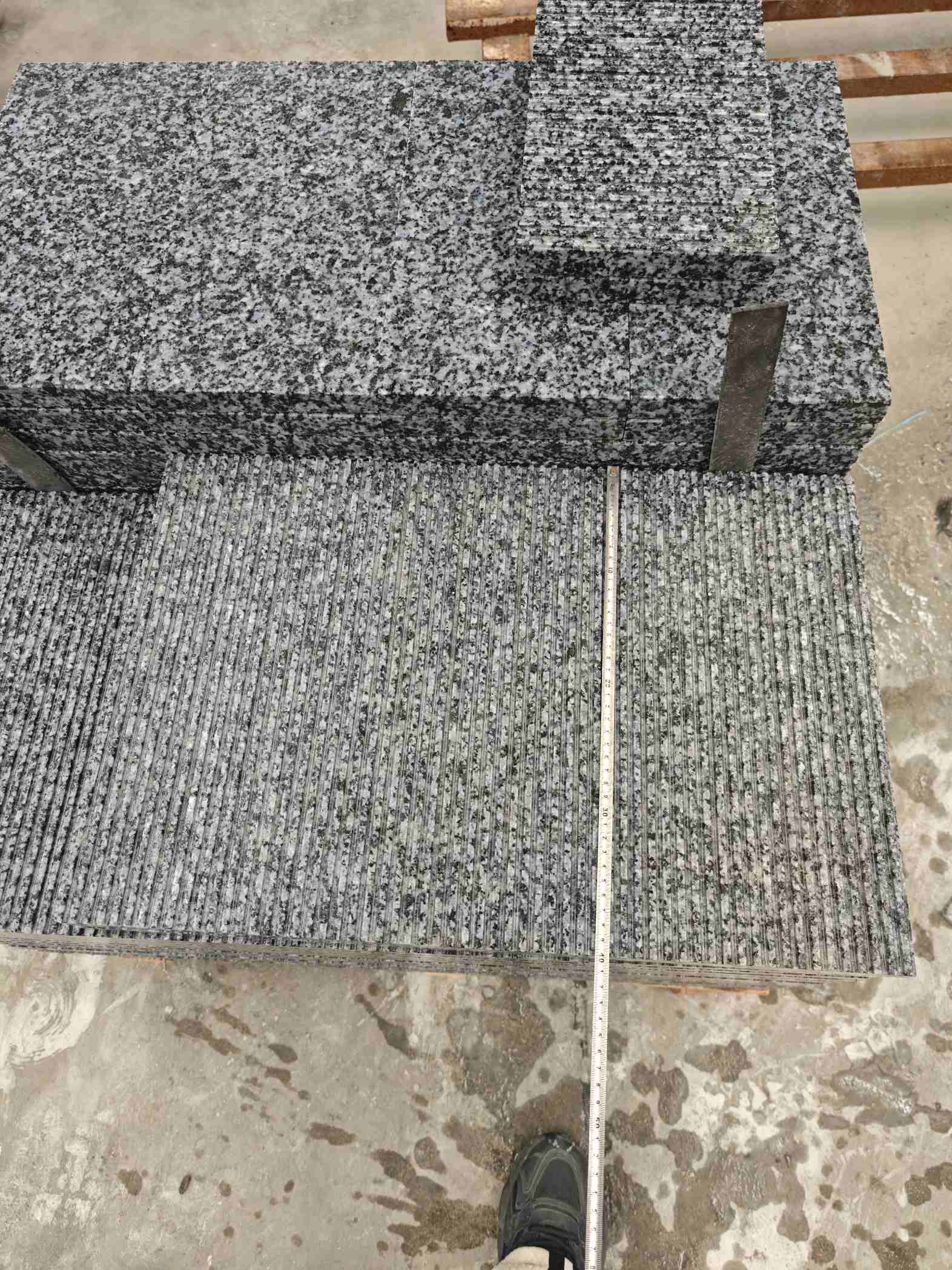 百色芝麻黑拉丝面