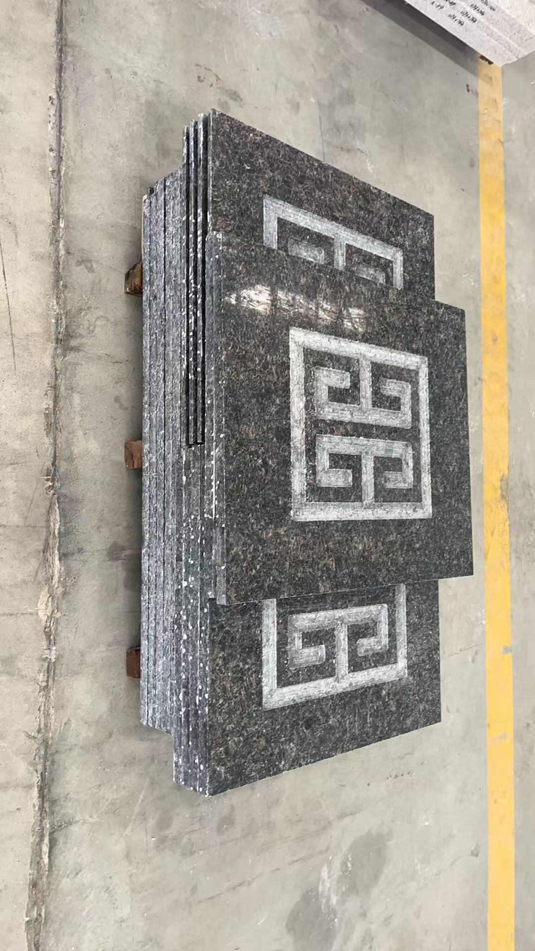 百色英国棕回纹雕刻版